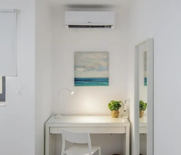 Апартаменты Cosy, Modern 1 Bedroom