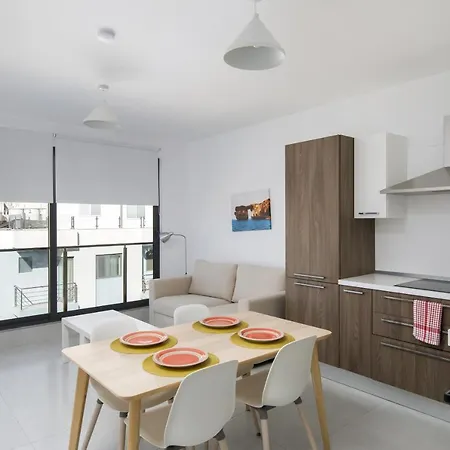 Cosy, Modern 1 Bedroom *