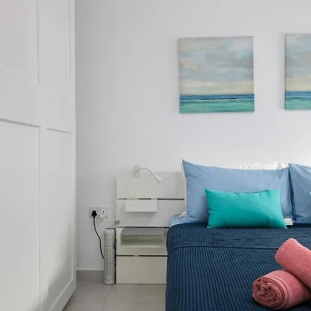 Cosy, Modern 1 Bedroom * Сент-Полс-Бей