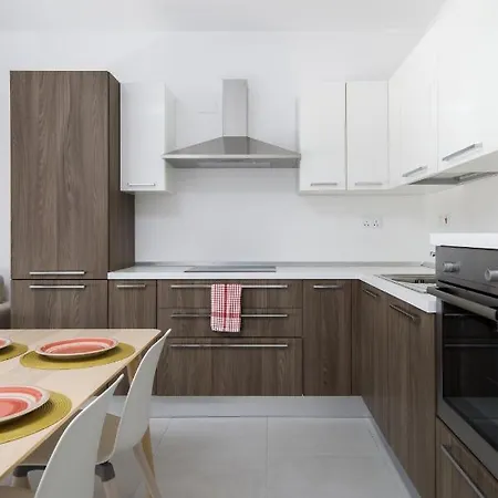 Cosy, Modern 1 Bedroom