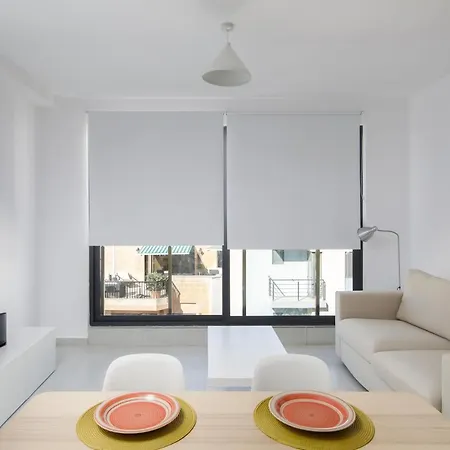 דירה Cosy, Modern 1 Bedroom *